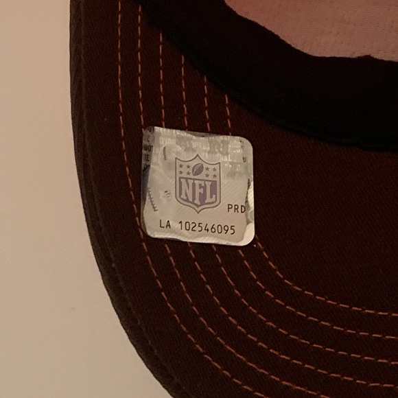 🏈 CLEVELAND BROWNS NFL TEAM APPAREL FOOTBALL BROWN & ORANGE TRUCKER HAT 🏈 - Picture 6 of 8